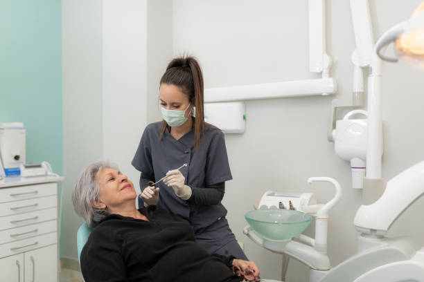 Best Dentist for Tooth Abscess  in North Brooksville, FL