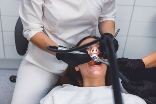 Best Dentist for Tooth Abscess  in North Brooksville, FL